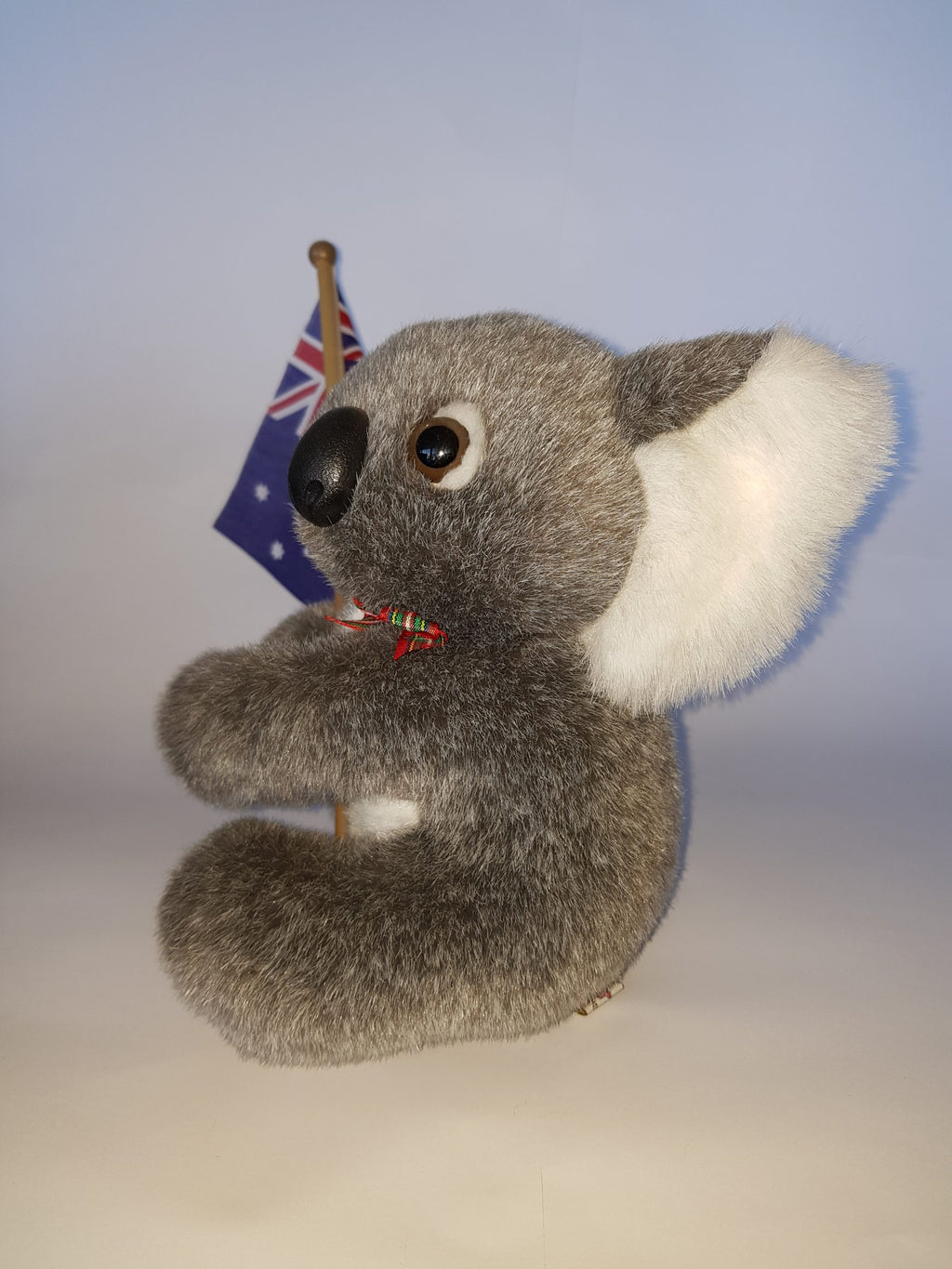 142 Koala 8″ flag