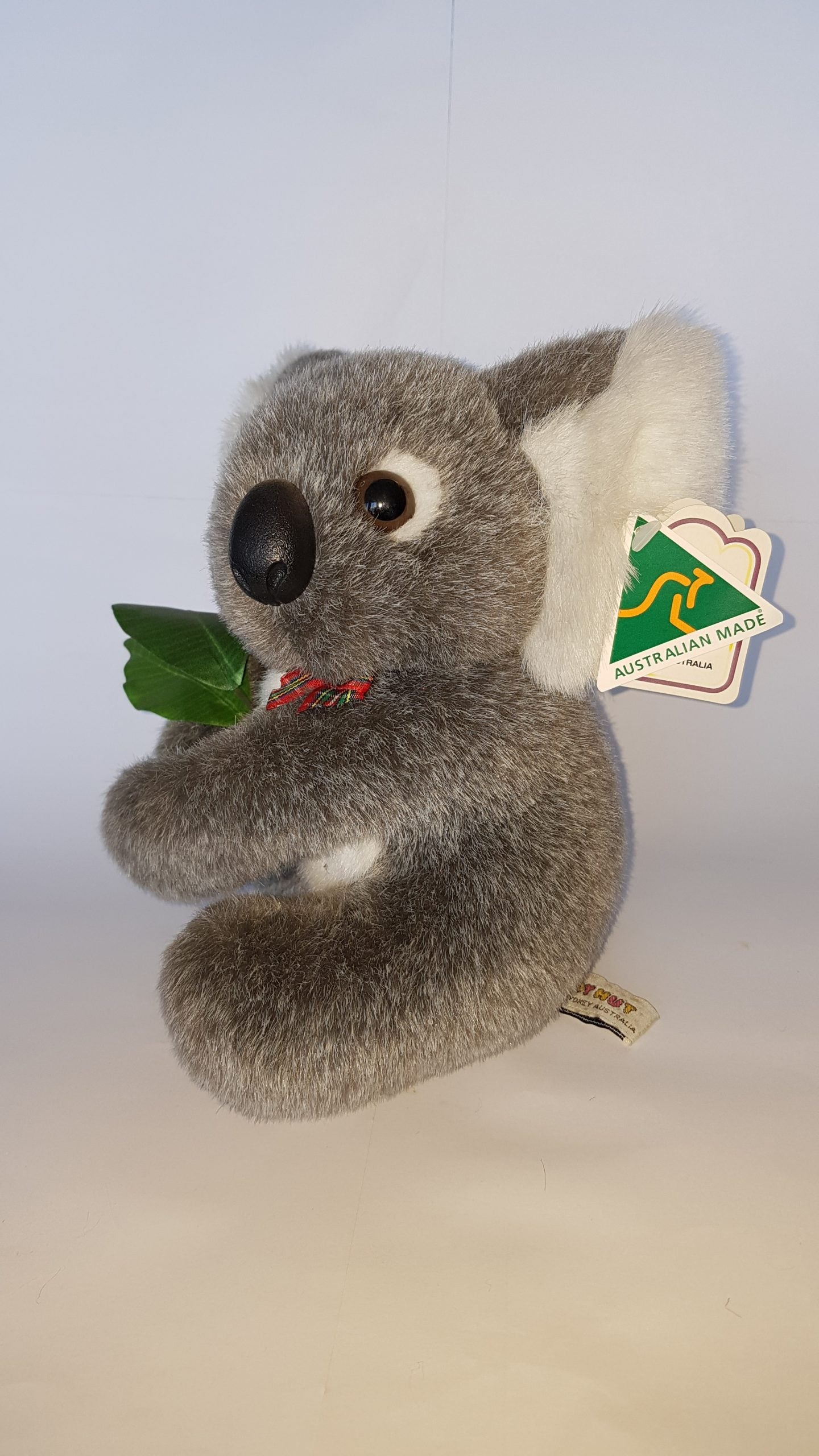 164 Koala 8″ & gumleaf