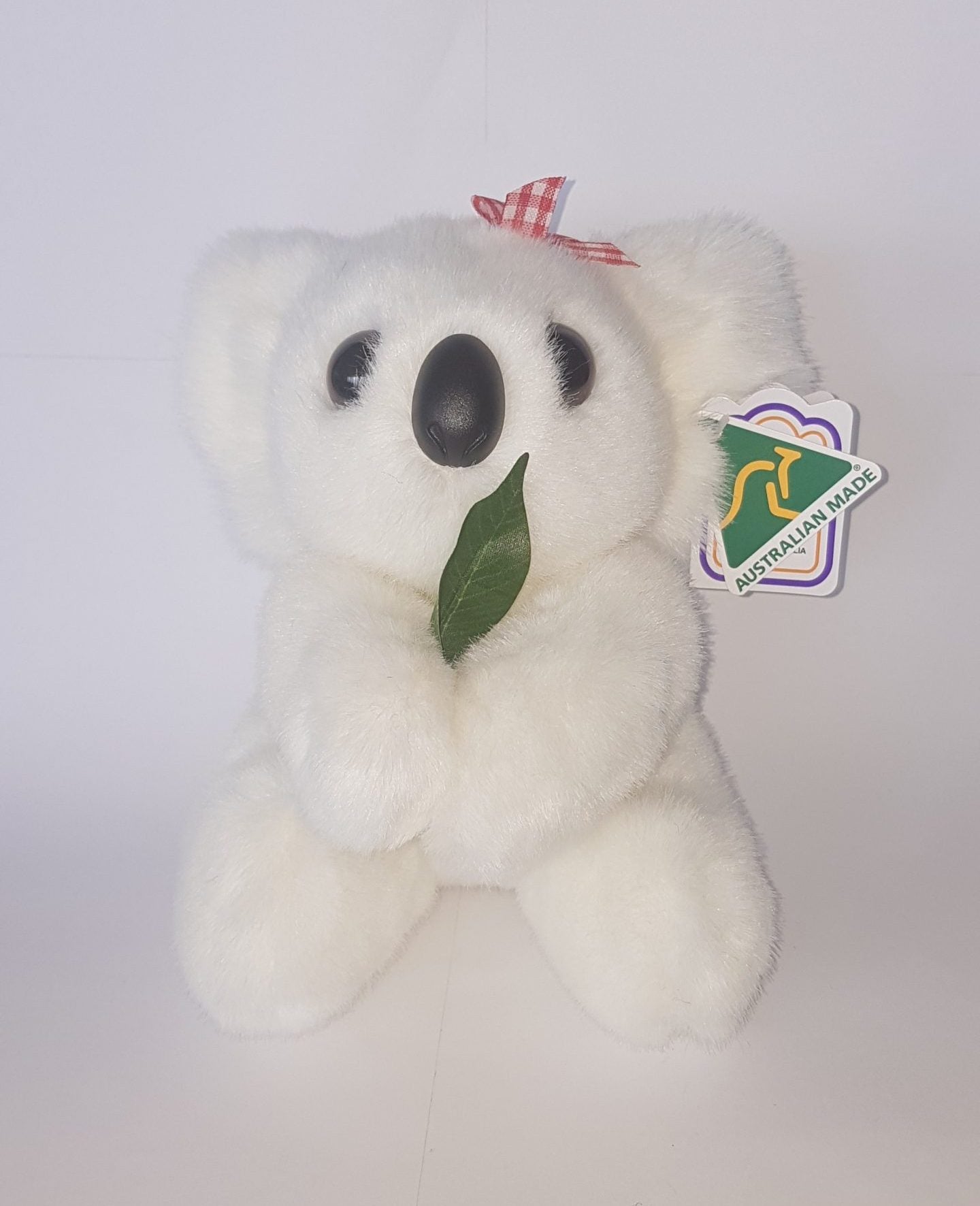 174 White Koala 8″ with gum leaf