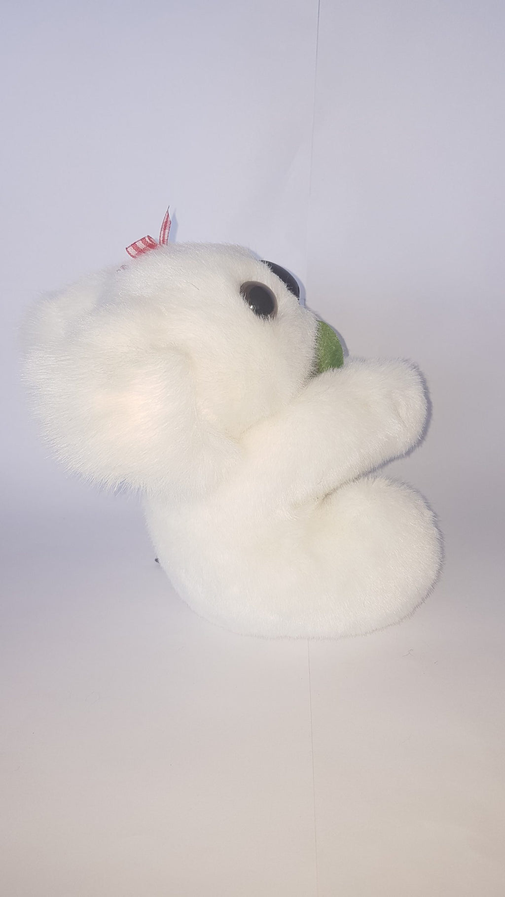 174 White Koala 8″ with gum leaf