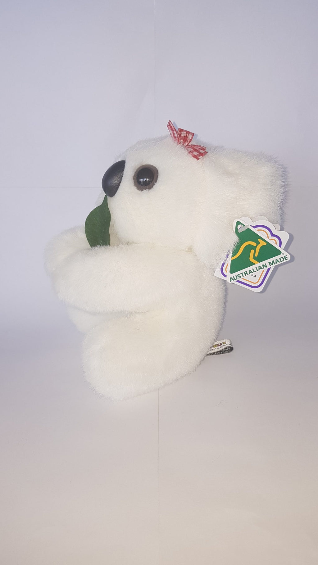 174 White Koala 8″ with gum leaf