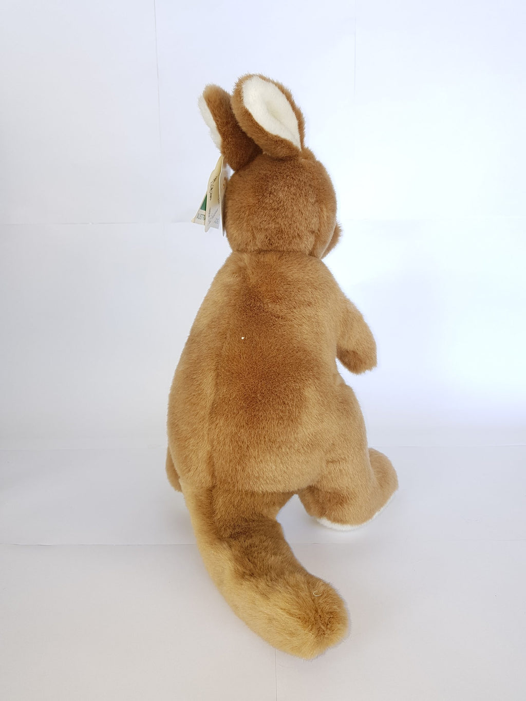 203 Kangaroo 16″