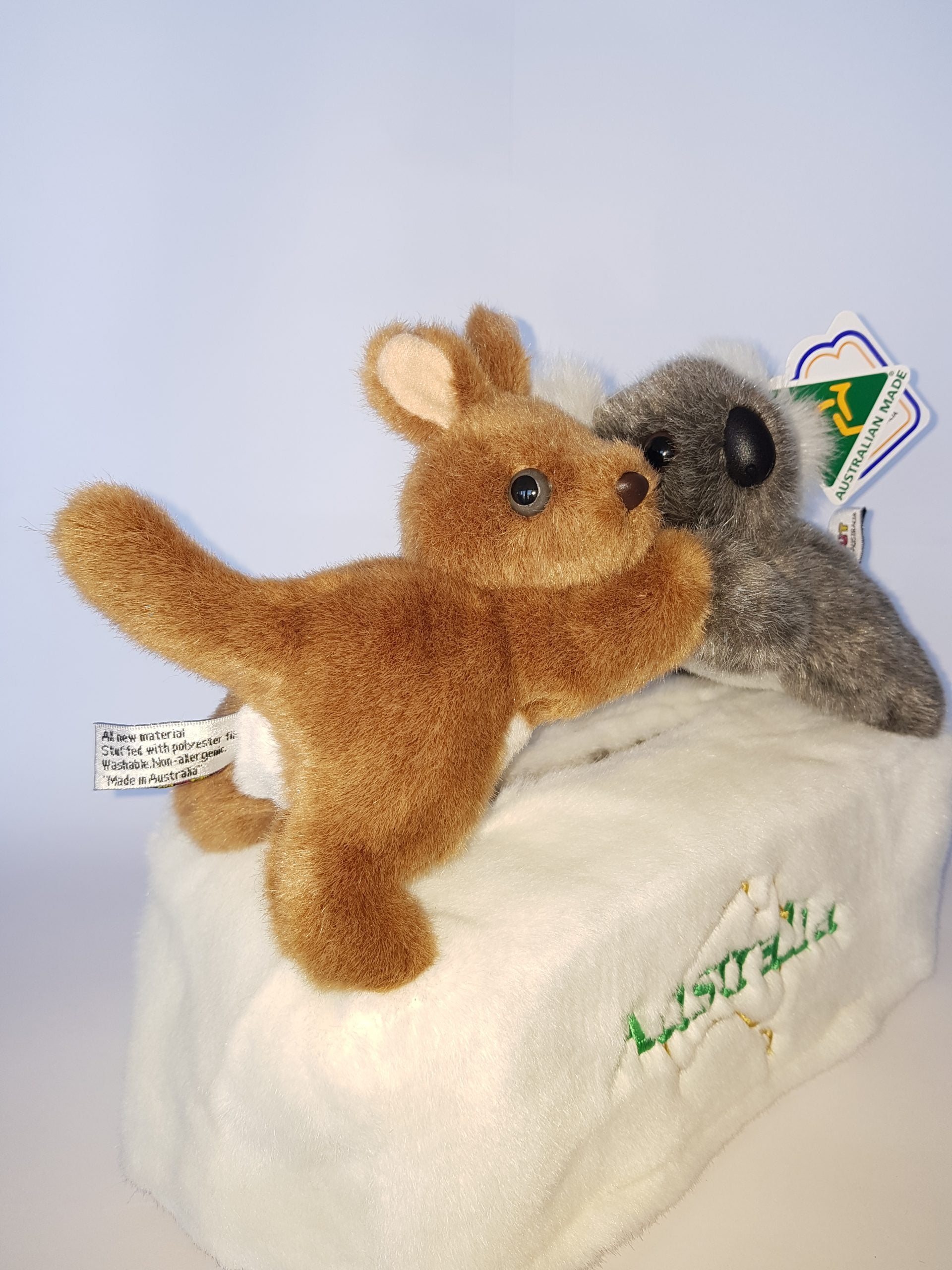 606 Koala & Kangaroo Tissue Cover