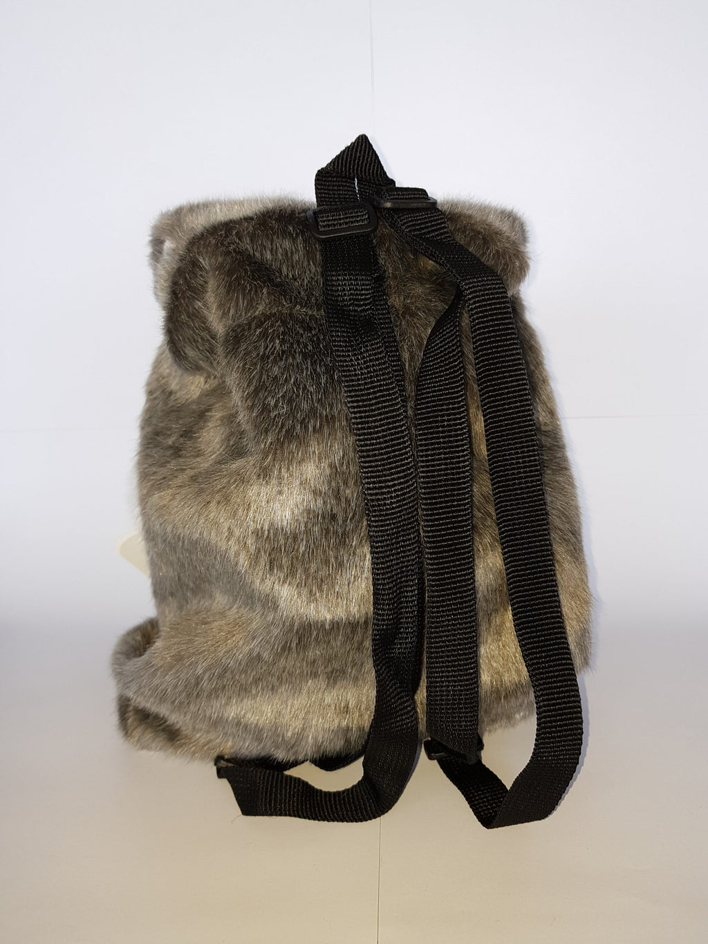 705 Koala Back Pack & String
